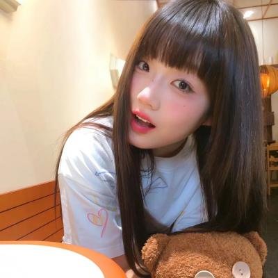 那女孩是谁